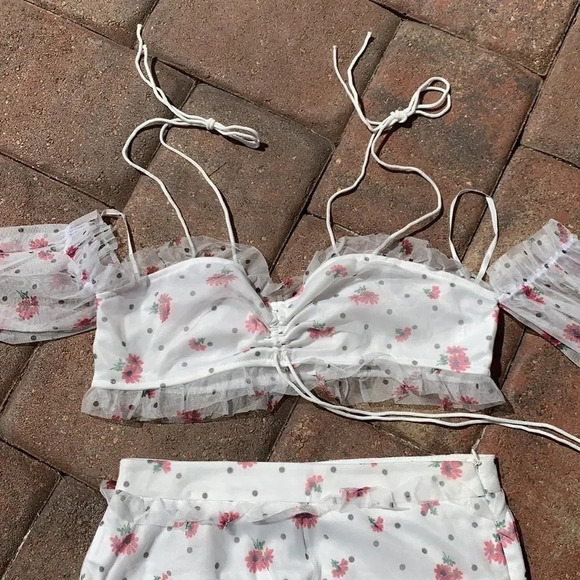 NEW! Floral & Polka Dot Print Ruched Off The Shoulder Top & Ruffled Skirt Set - Picture 7 of 9